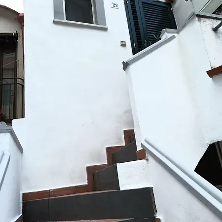 度假居 Cantone On The *