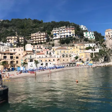 度假居 Cantone On The *